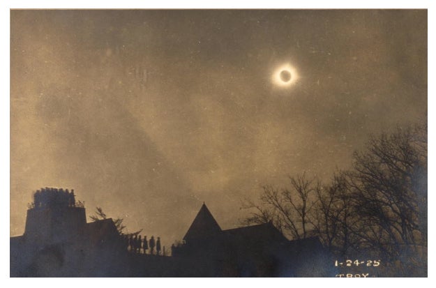 Total solar eclipse, Troy, New York, January 24, 1925.