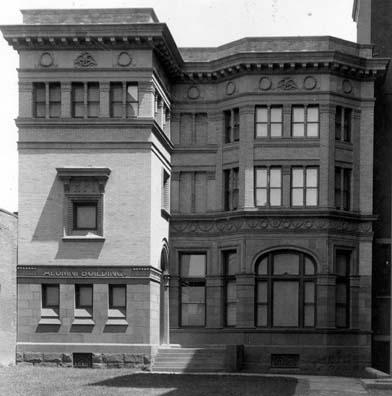 Street-level exterior view of old Rensselaer Alumni Building (date unknown)
